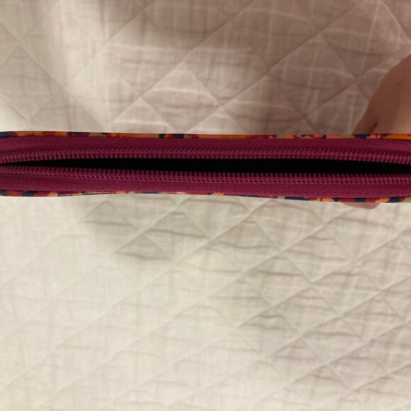 Tory Burch iPad, Kindle, Other Tablet Case Sleeve Pouch 8.5 x 10 inches - Picture 6 of 11